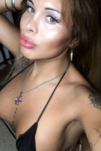 Avril Anderson (30 años) — Colegiales, Argentina - 201