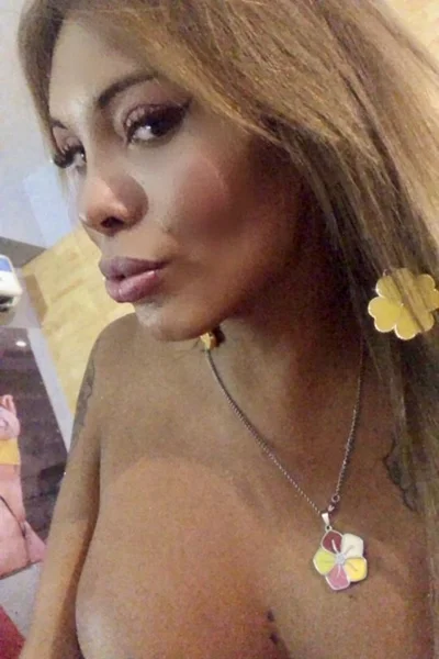 Avril Anderson (30 años) — Colegiales, Argentina - 193