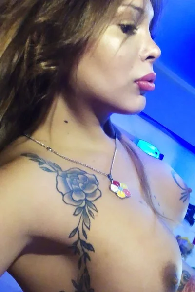 Avril Anderson (30 años) — Colegiales, Argentina - 137