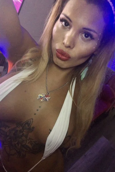 Avril Anderson (30 años) — Colegiales, Argentina - 247