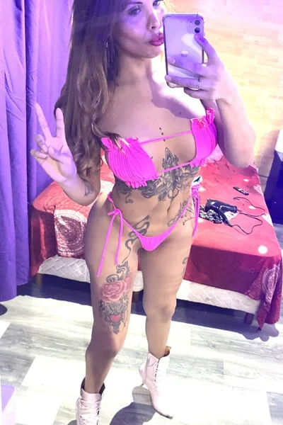 Avril Anderson (30 años) — Colegiales, Argentina - 106