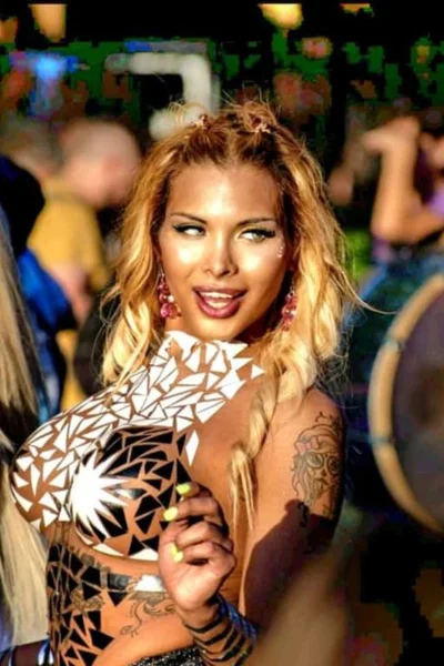 Avril Anderson (30 años) — Colegiales, Argentina - 77