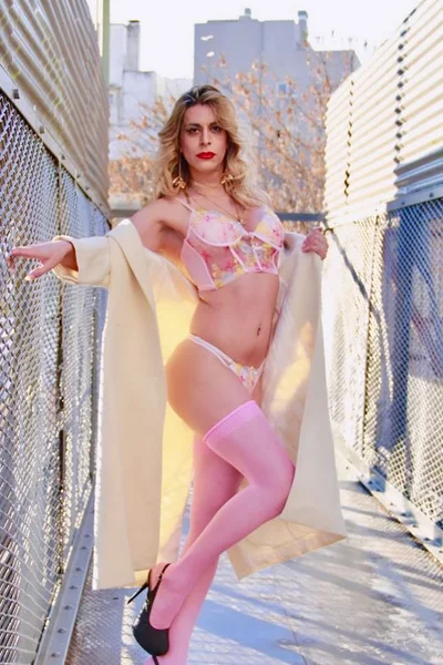 Paulina Vip (29 años) — Almagro, Argentina - 3