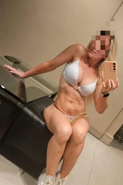 Agustina (28 años) — Morón, Argentina - 2