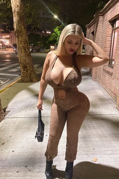 Barbie (20 años) — Palermo, Argentina - 12
