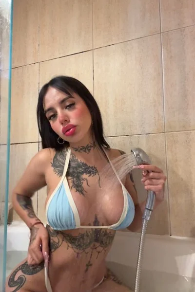 Canela (21 years) — Las Condes, Chile - 3