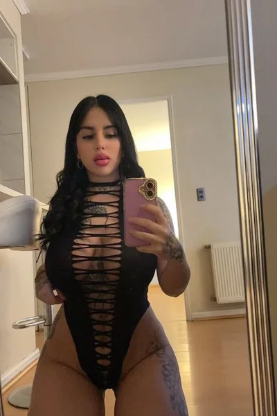 Canela (21 years) — Las Condes, Chile - 1