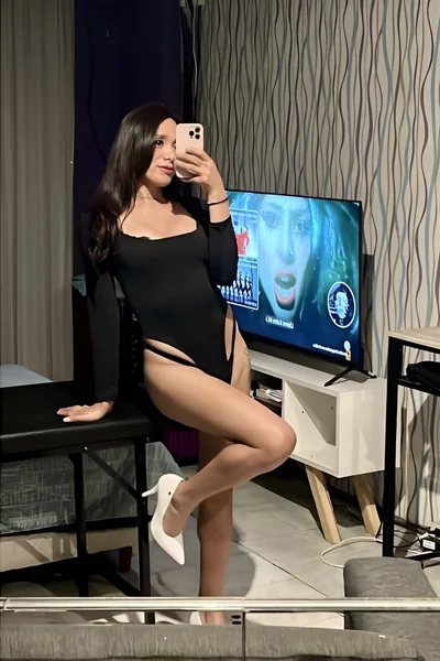 Julis Antonella (27 años) — Microcentro, Argentina - 2