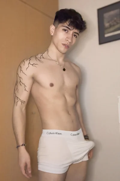 Dante (24 years) — Madrid