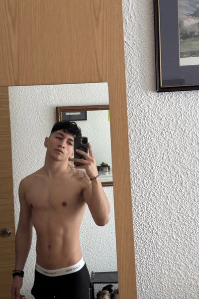 Dante (24 years) — Madrid, España - 17