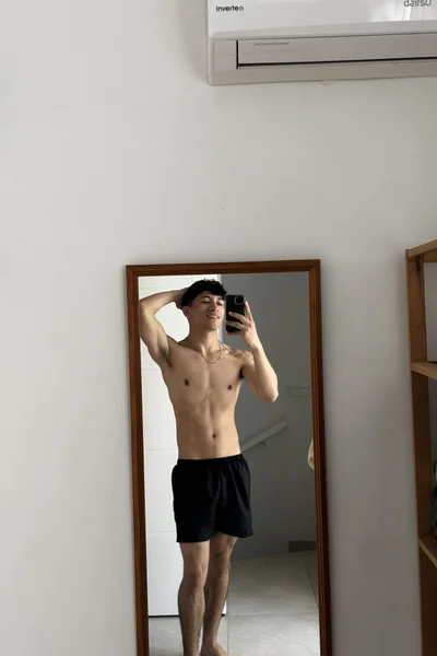 Dante (24 years) — Madrid, España - 29