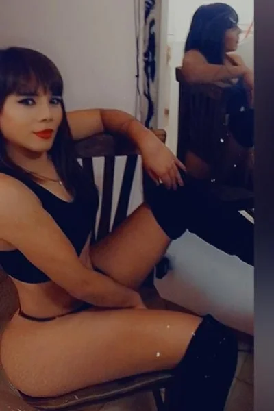 Eliana Co (28 años) — Rawson, Argentina - 17