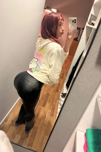 Magalhena (20 años) — Palermo, Argentina - 28