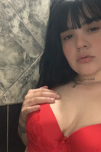 Luciana Lp (27 años) — Montserrat, Argentina - 2