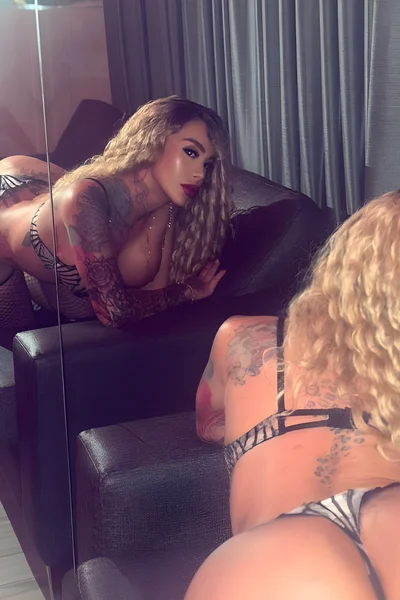 Andrea Soto (25 anos) — Ciudad de México, México - 102