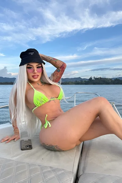 Andrea Soto (25 anos) — Ciudad de México, México - 75