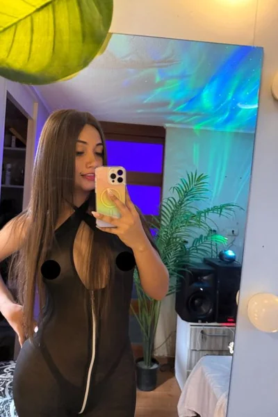 Danitza Vivanco (27 years) — Providencia, Chile - 14