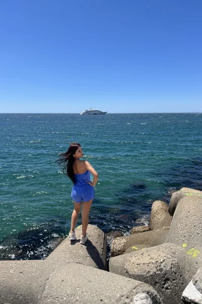 Danitza Vivanco (27 years) — Providencia, Chile - 32