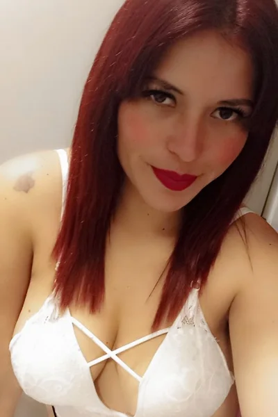 Violeta (28 anos) — Almagro, Argentina - 5