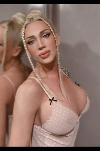 Luciana Dicapri (30 años) — Obelisco, Argentina - 76