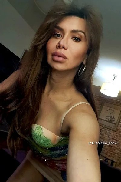 Cecilia Hot (35 años) — Palermo, Argentina - 72