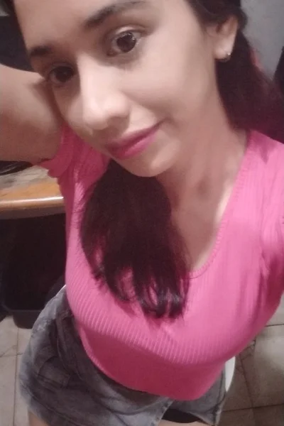 Mile (33 años) — Almirante Brown, Argentina - 34