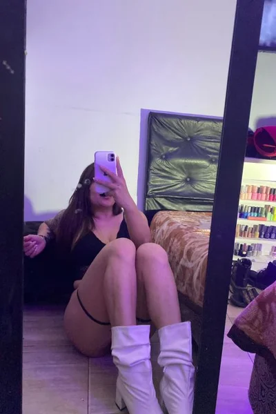 Carola (32 años) — Vicente López, Argentina - 2