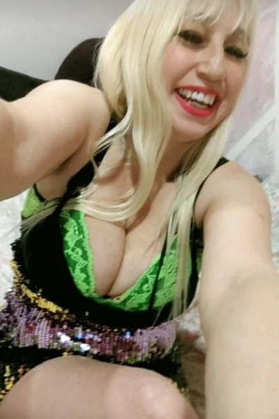 Cintia (40 años) — Confluencia, Argentina - 18