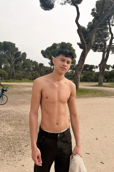 Mati (22 anos) — Madrid, España - 12