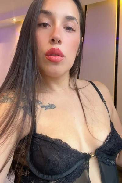 Evelyn (26 years) — Guaymallén, Argentina - 23