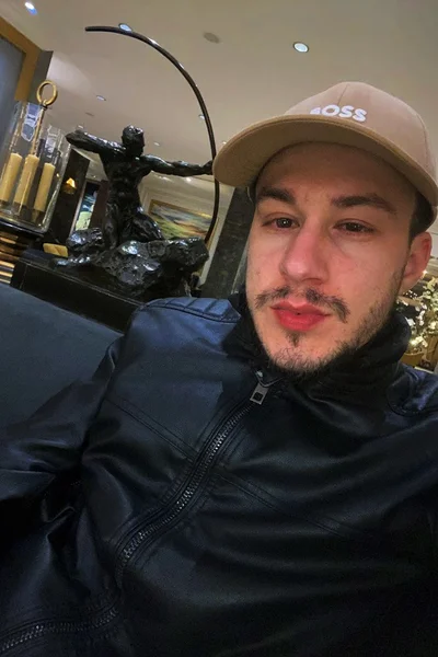 Guilherme (23 years) — Balneário Camboriú, Brasil - 8