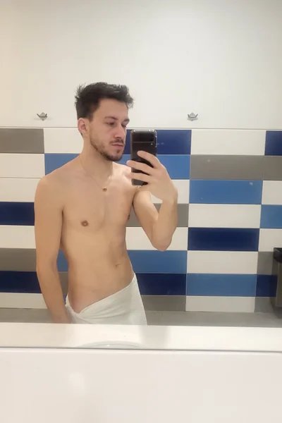 Guilherme (23 years) — Balneário Camboriú, Brasil - 13
