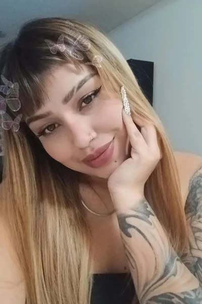 Mia (24 years) — Balvanera