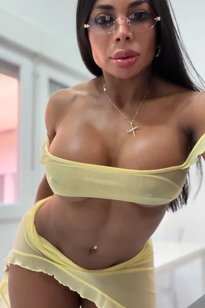AZUL (36 años) — Madrid, España - 18