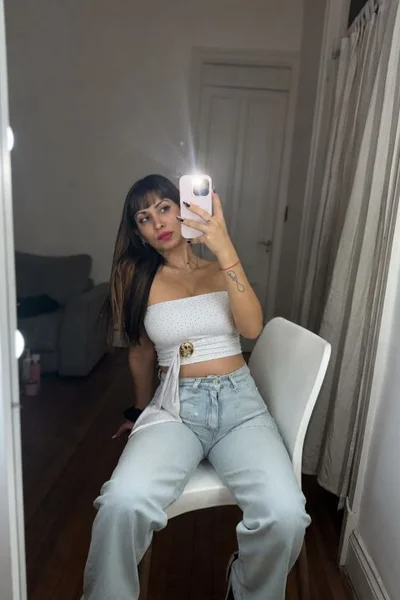 Pamela (22 años) — Microcentro, Argentina - 8