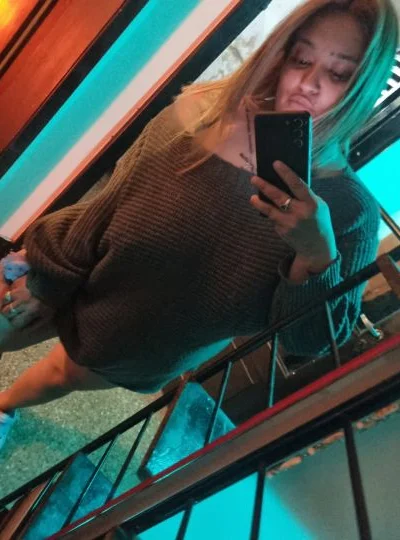 Ludmi (29 years) — Mataderos, Argentina - 13