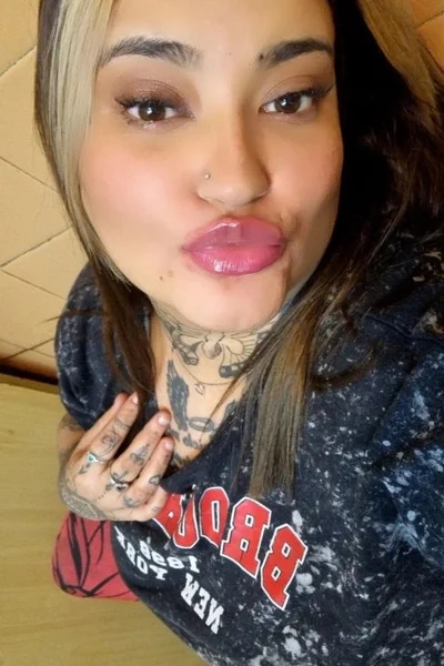Ludmi (29 years) — Mataderos, Argentina - 10