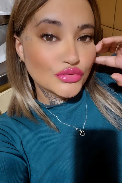 Ludmi (29 anos) — CABA / Mataderos