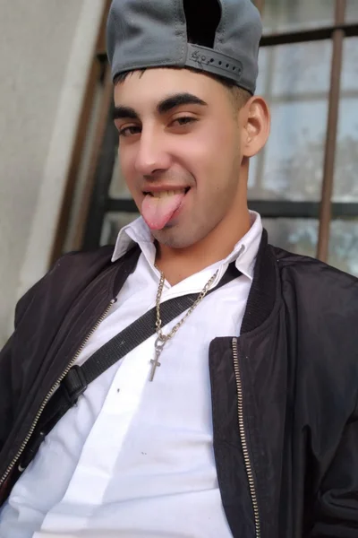 Rodrigo (23 años) — Montevideo / Centro