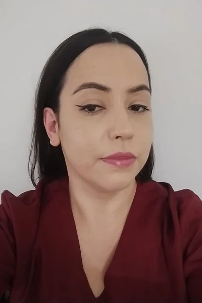 Isabela (31 anos) — Mar del Plata, Argentina - 6