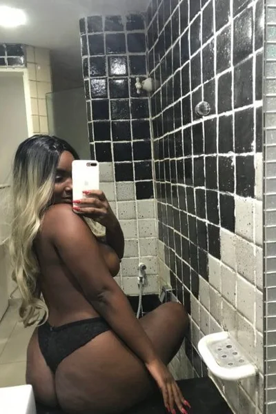 Luanna Costa (29 años) — Recife, Brasil - 4