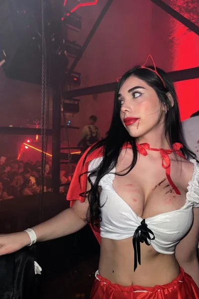 Zoe Bebe (22 años) — Palermo, Argentina - 38