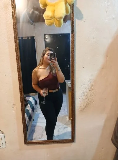 Lucia (29 años) — Tigre, Argentina - 2