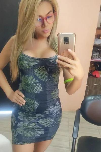 Astrid Molina (25 años) — Palermo, Argentina - 35