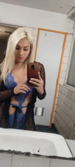 Astrid Molina (25 años) — Palermo, Argentina - 24