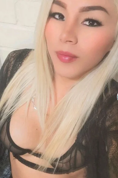 Astrid Molina (25 años) — Palermo, Argentina - 25