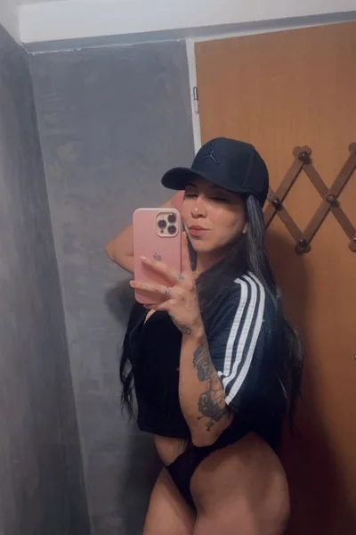 Tamy (25 años) — Lácar, Argentina - 6