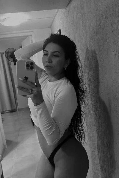 Tamy (25 años) — Lácar, Argentina - 21