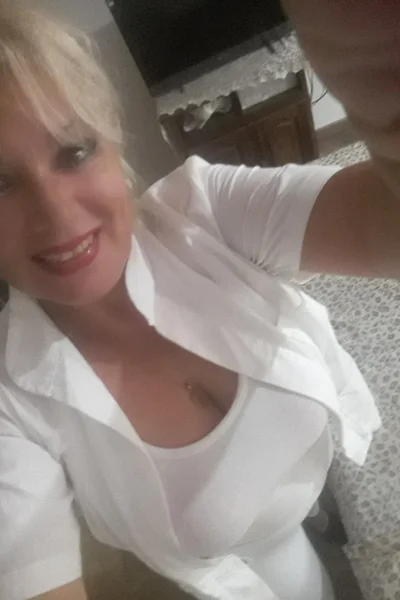 Luna  Masajista (45 años) — Rosario, Argentina - 7