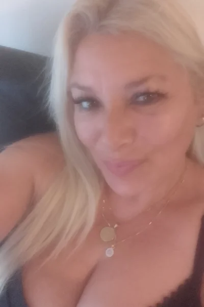 Luna  Masajista (45 años) — Rosario, Argentina - 5